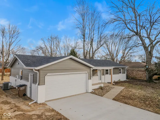 $269,900 | 2815 Yellowwood Court, Columbus, IN 47203