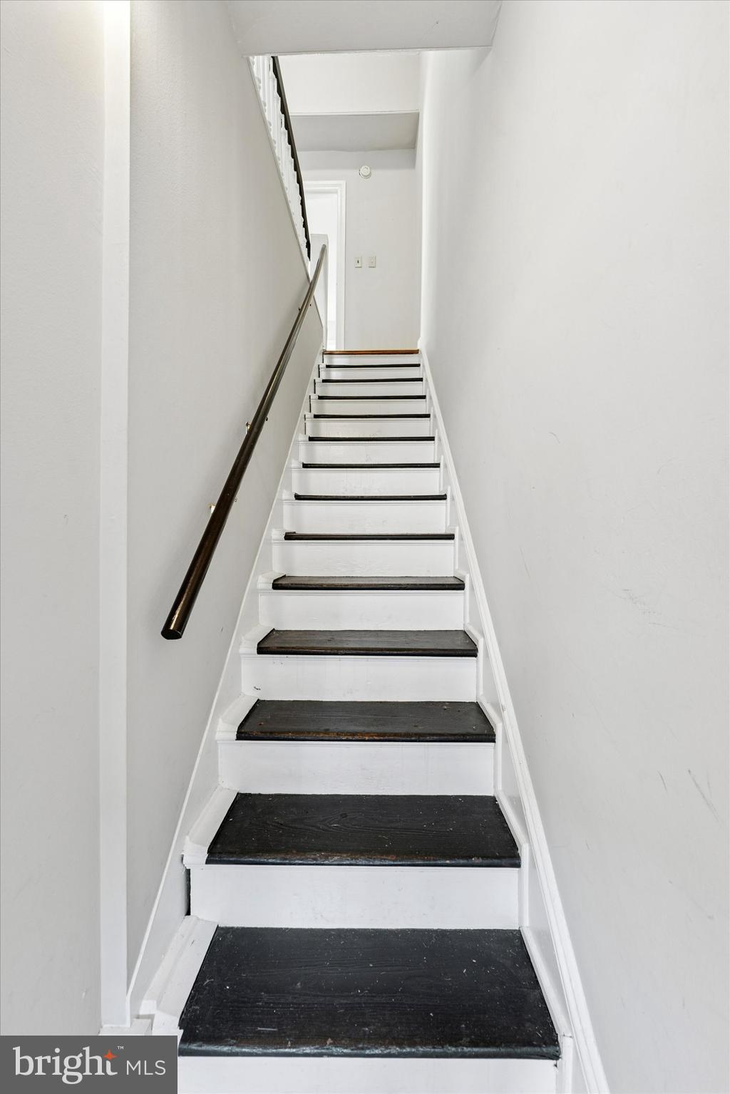 19 South New Street, Unit 2 West Chester, PA 19382 - Photo 4 of 20 a view of entryway