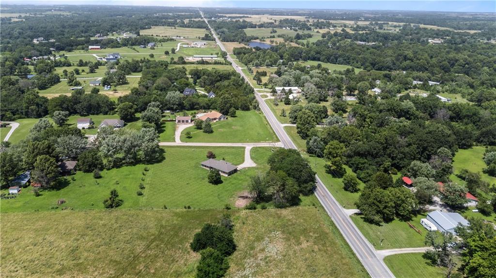 8 Northwest 515th Road Warrensburg, MO 64093 - Photo 19 of 54