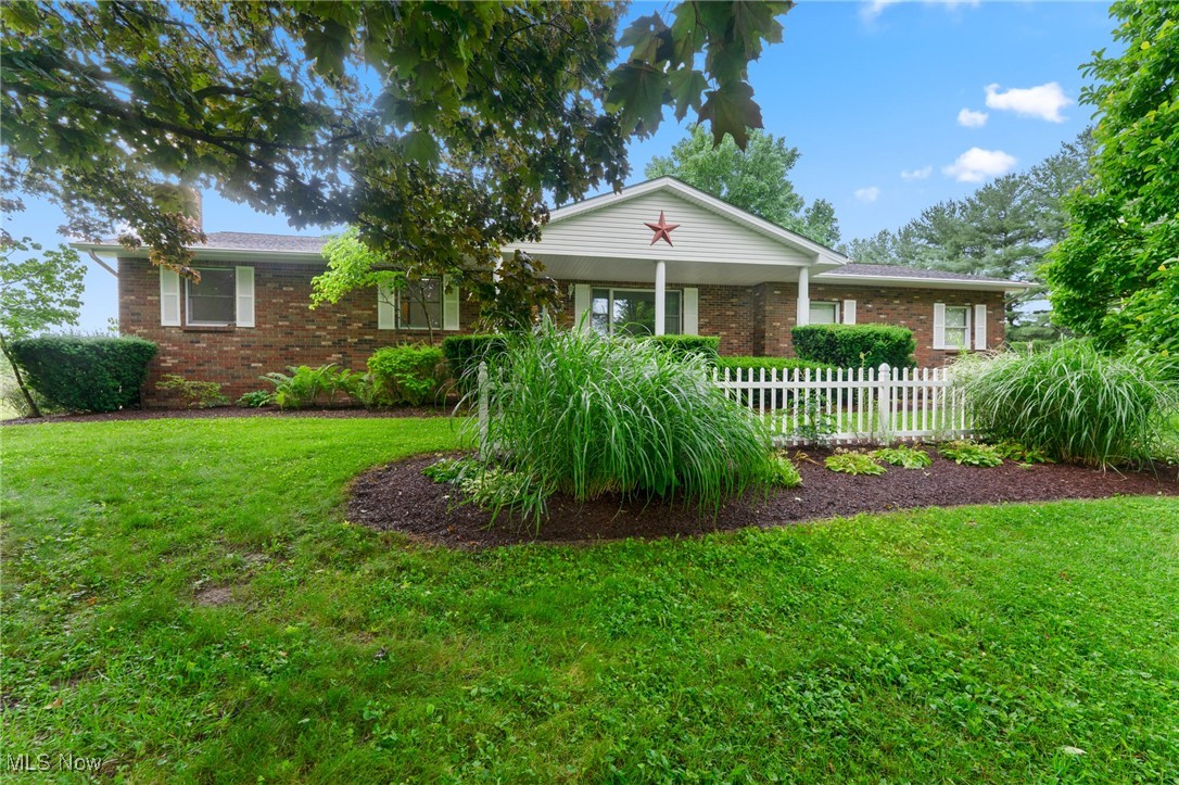 744 Johnson Plank Road Warren, OH 44481 - Photo 36 of 39 Ranch-style home featuring brick siding