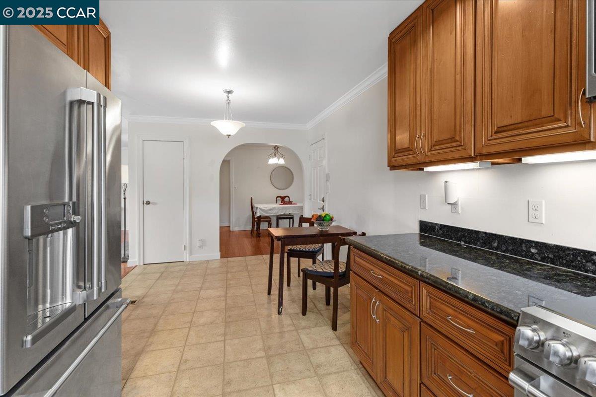 3034 Parker Road Richmond, CA 94806 - Photo 11 of 35