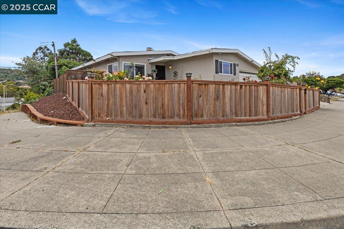 3034 Parker Road Richmond, CA 94806 - Photo 33 of 35