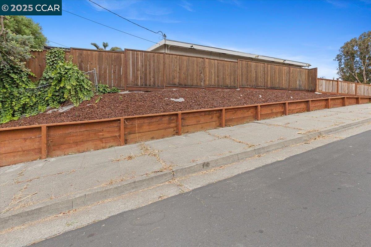 3034 Parker Road Richmond, CA 94806 - Photo 34 of 35