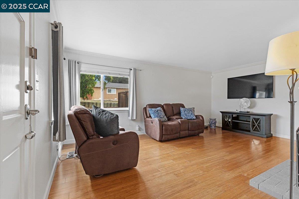 3034 Parker Road Richmond, CA 94806 - Photo 5 of 35