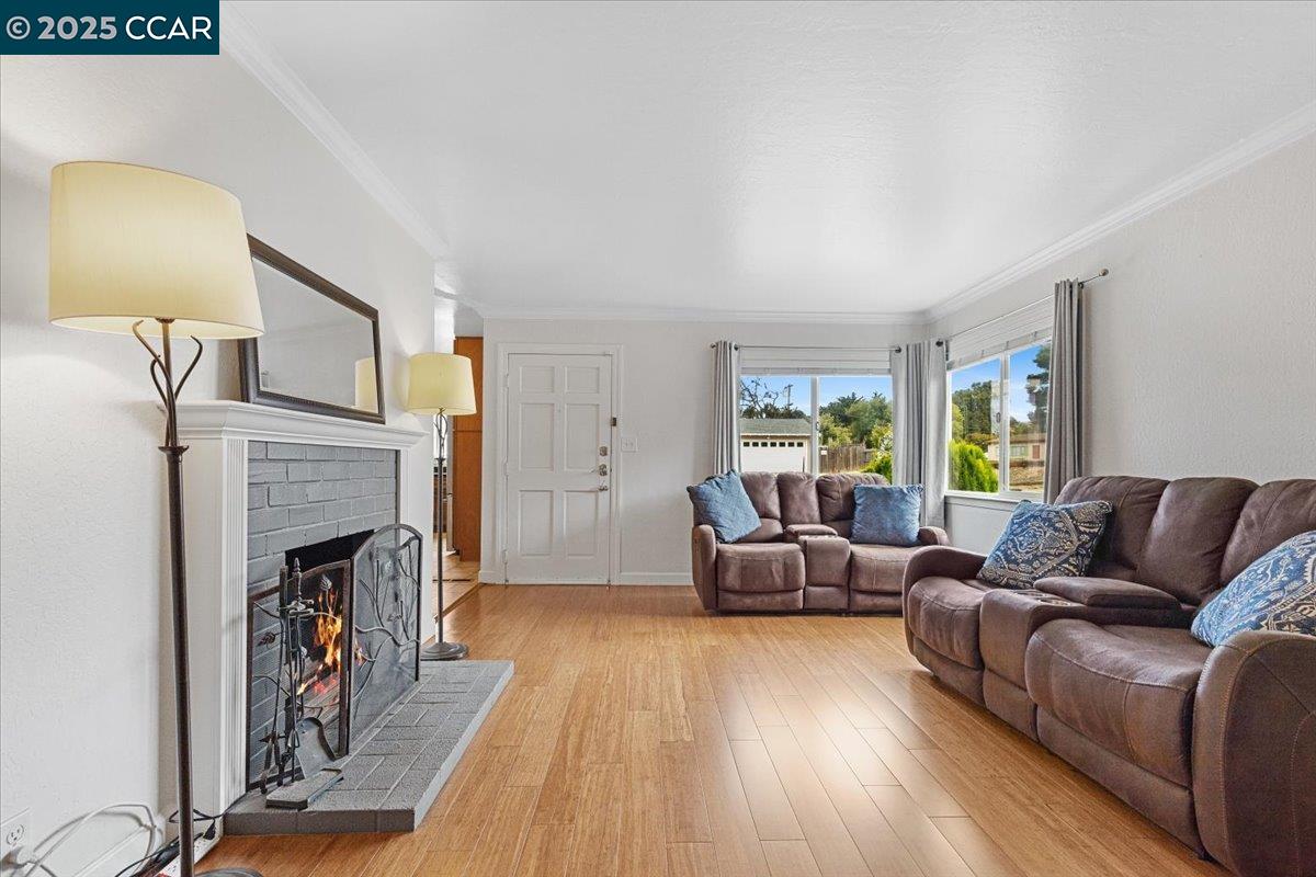 3034 Parker Road Richmond, CA 94806 - Photo 6 of 35