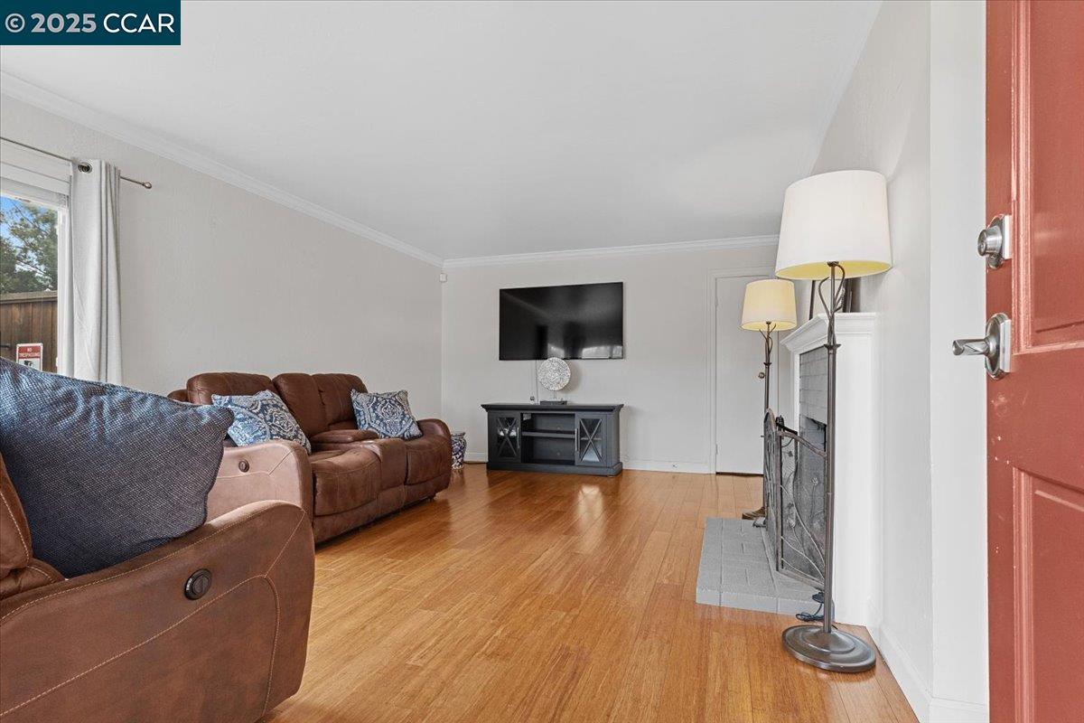 3034 Parker Road Richmond, CA 94806 - Photo 7 of 35