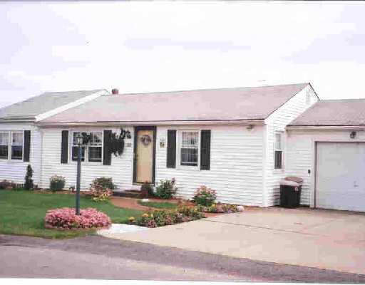 15 Pocono Road Narragansett, RI 02882 - Photo 1 of 1 Exterior Front.