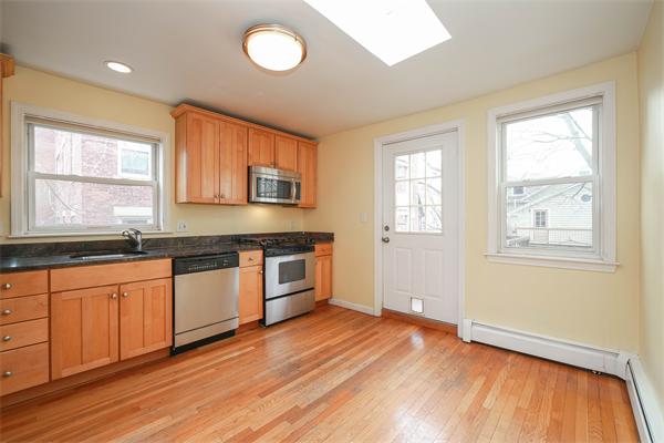 6 Kelly Road, Unit 2 Cambridge, MA 02139 - Photo 7 of 30 Gallery Image 7