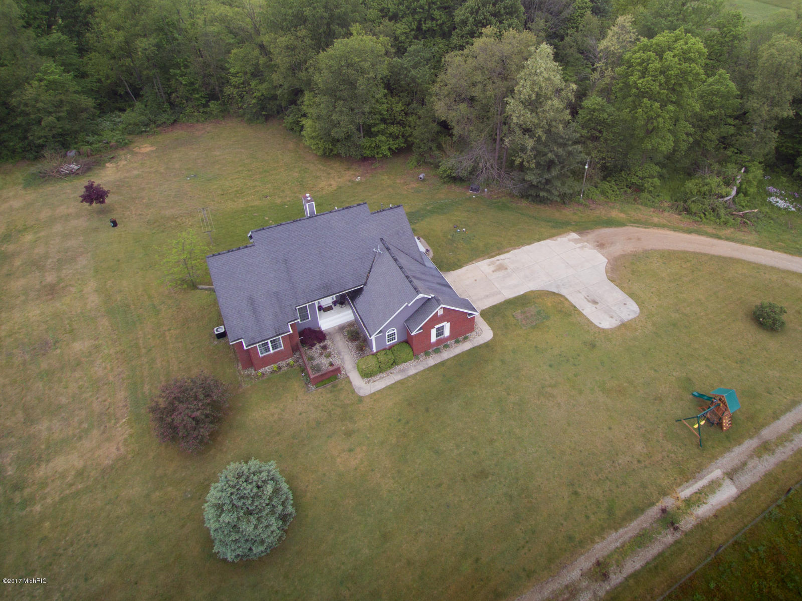 2068 Lincoln Road Allegan, MI 49010 - Photo 2 of 48 2068 Lincoln Rd-501
