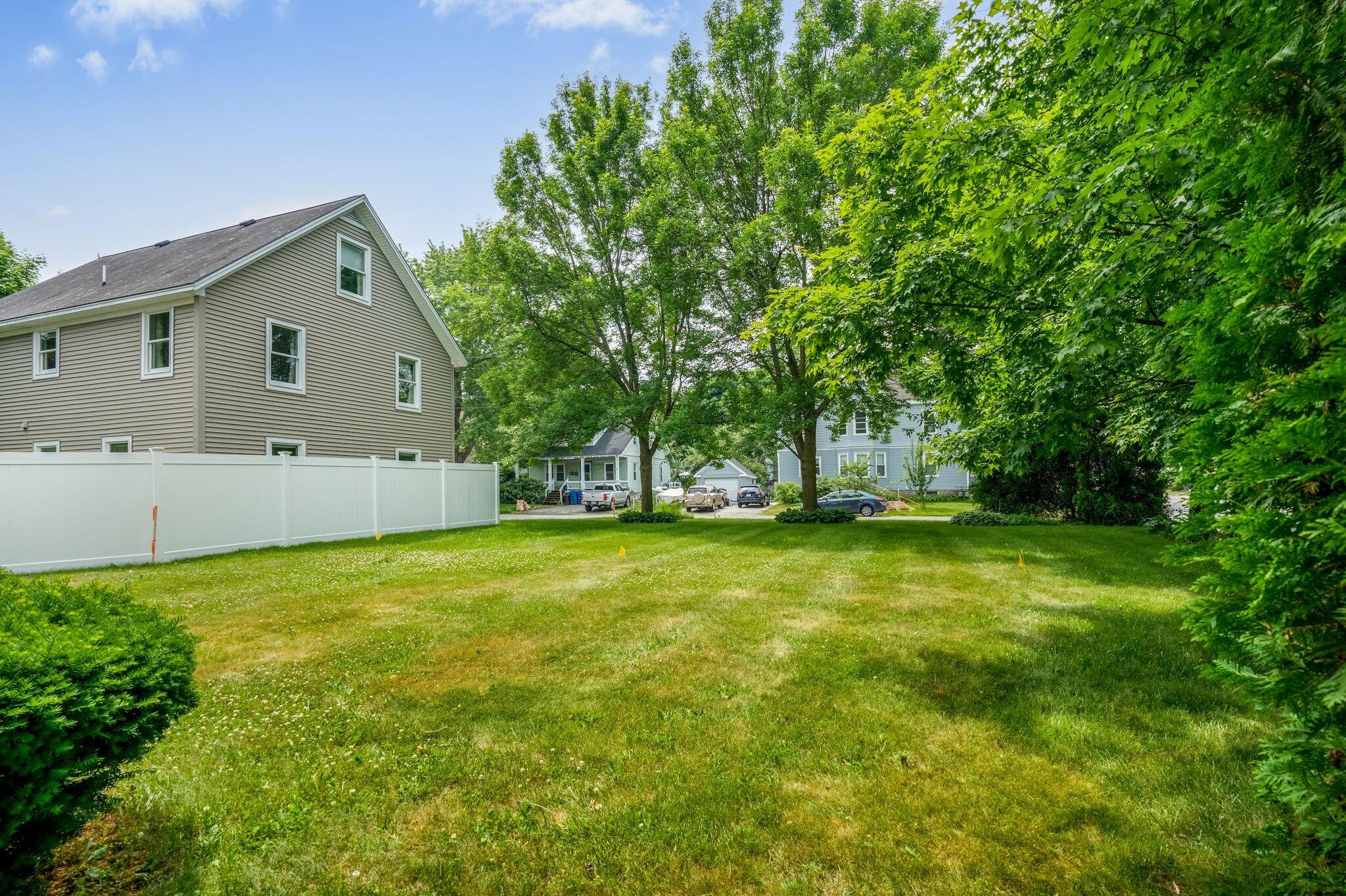 157 Veranda Street Portland, ME 04103 - Photo 3 of 4 12_DSC02592