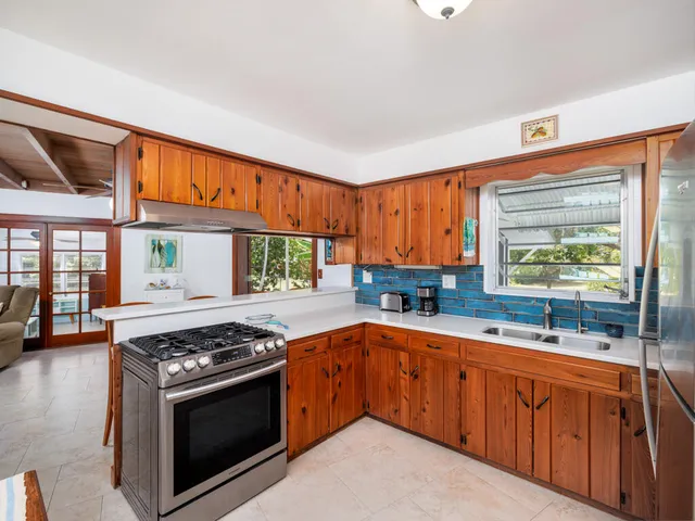 $718,000 | 30416 Coconut Highway, Big Pine Key, FL 33043
