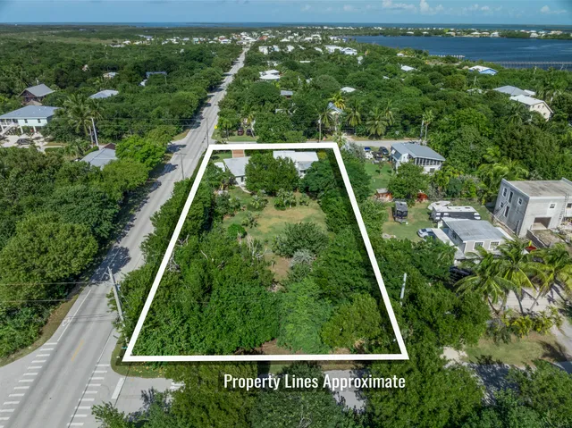 $718,000 | 30416 Coconut Highway, Big Pine Key, FL 33043