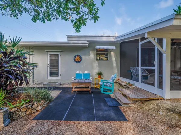 $678,000 | 30416 Coconut Highway, Big Pine Key, FL 33043