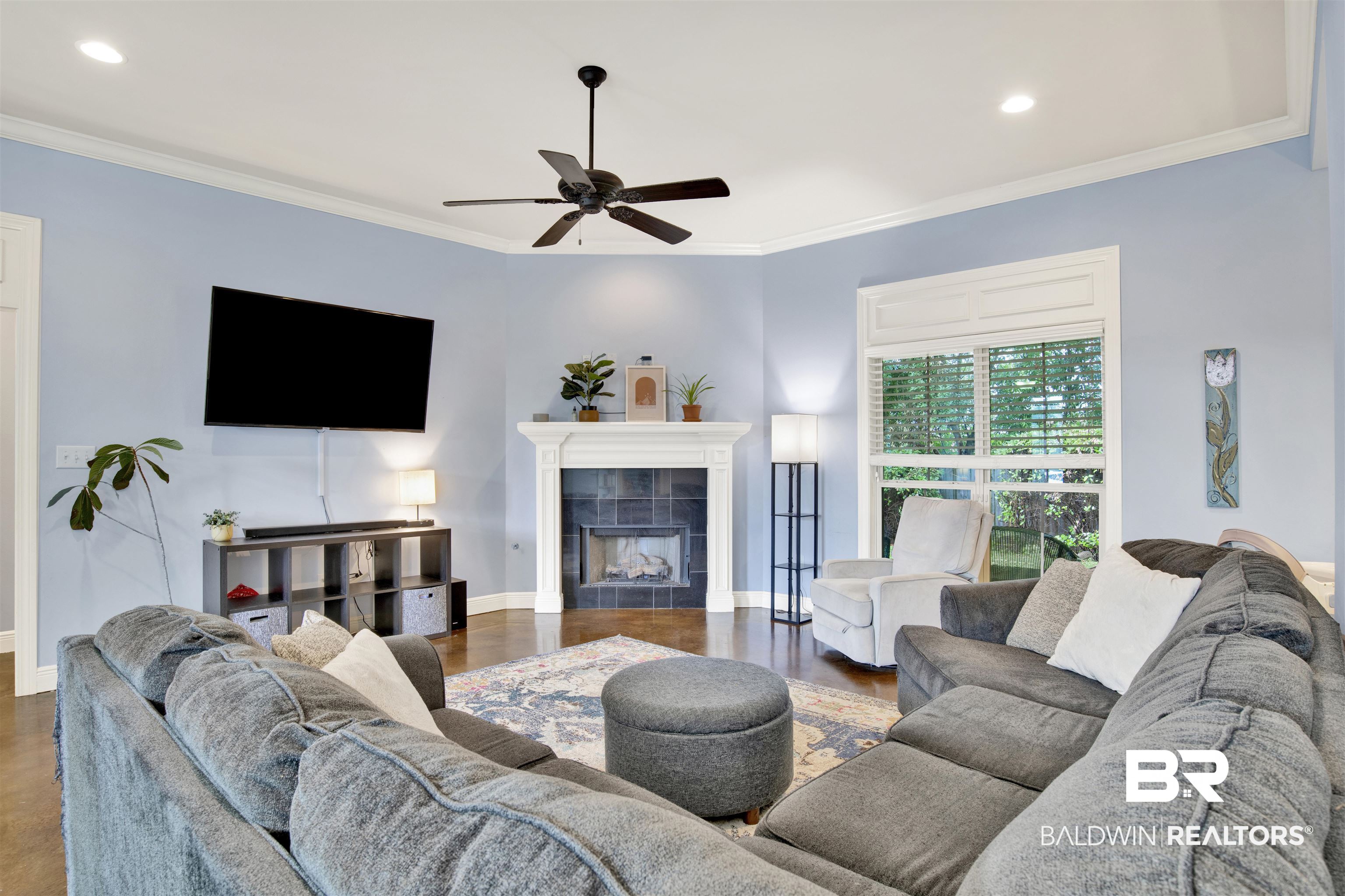 9536 Sanibel Loop Daphne, AL 36526 - Photo 2 of 24 Living Room