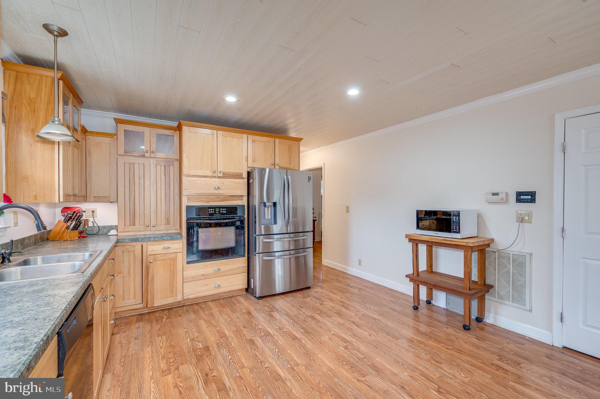 106 Country Ridge Lane Berkeley Springs, WV 25411 - Photo 15 of 59 Gallery Image 15
