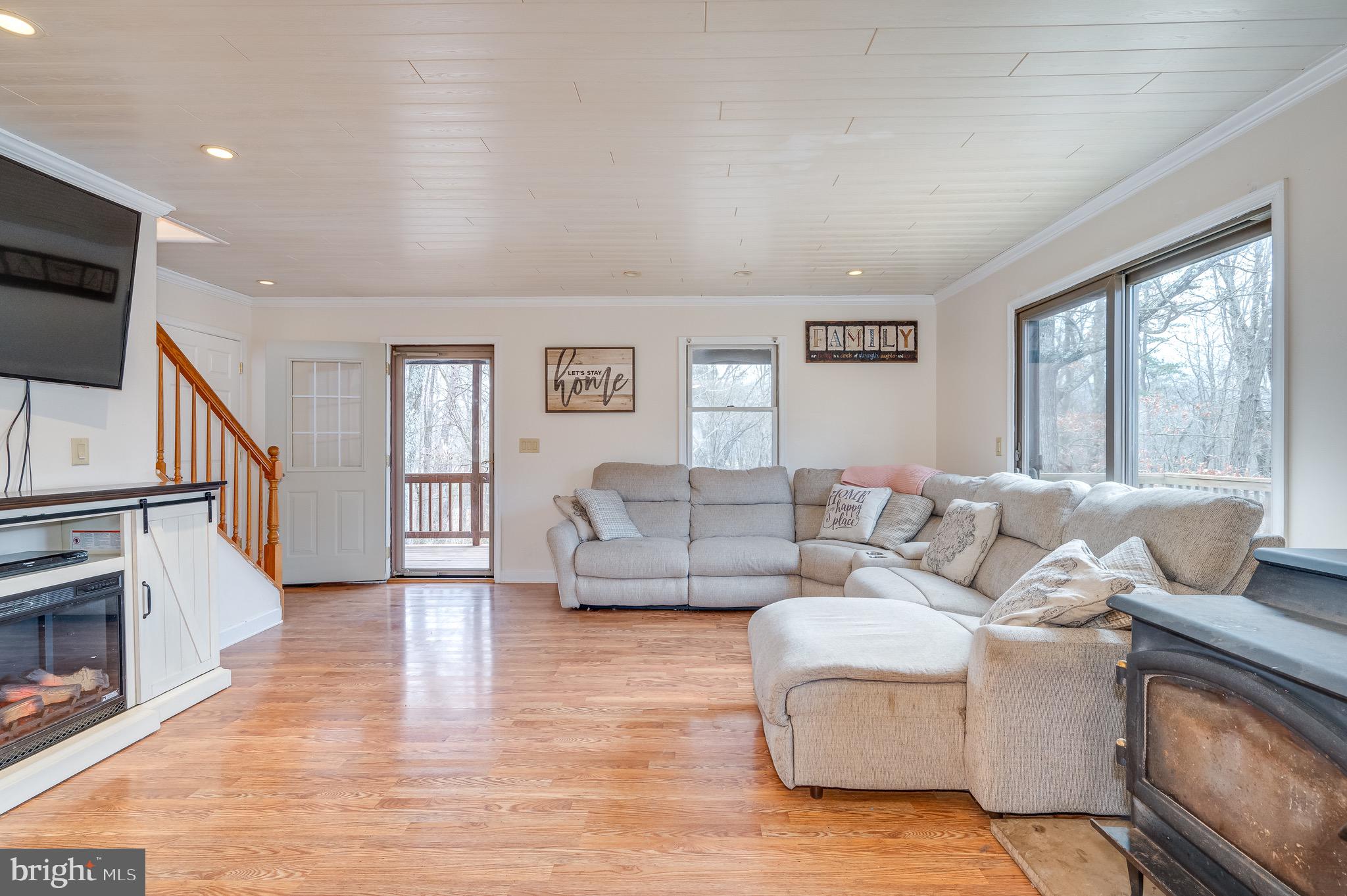 106 Country Ridge Lane Berkeley Springs, WV 25411 - Photo 19 of 59 Gallery Image 19