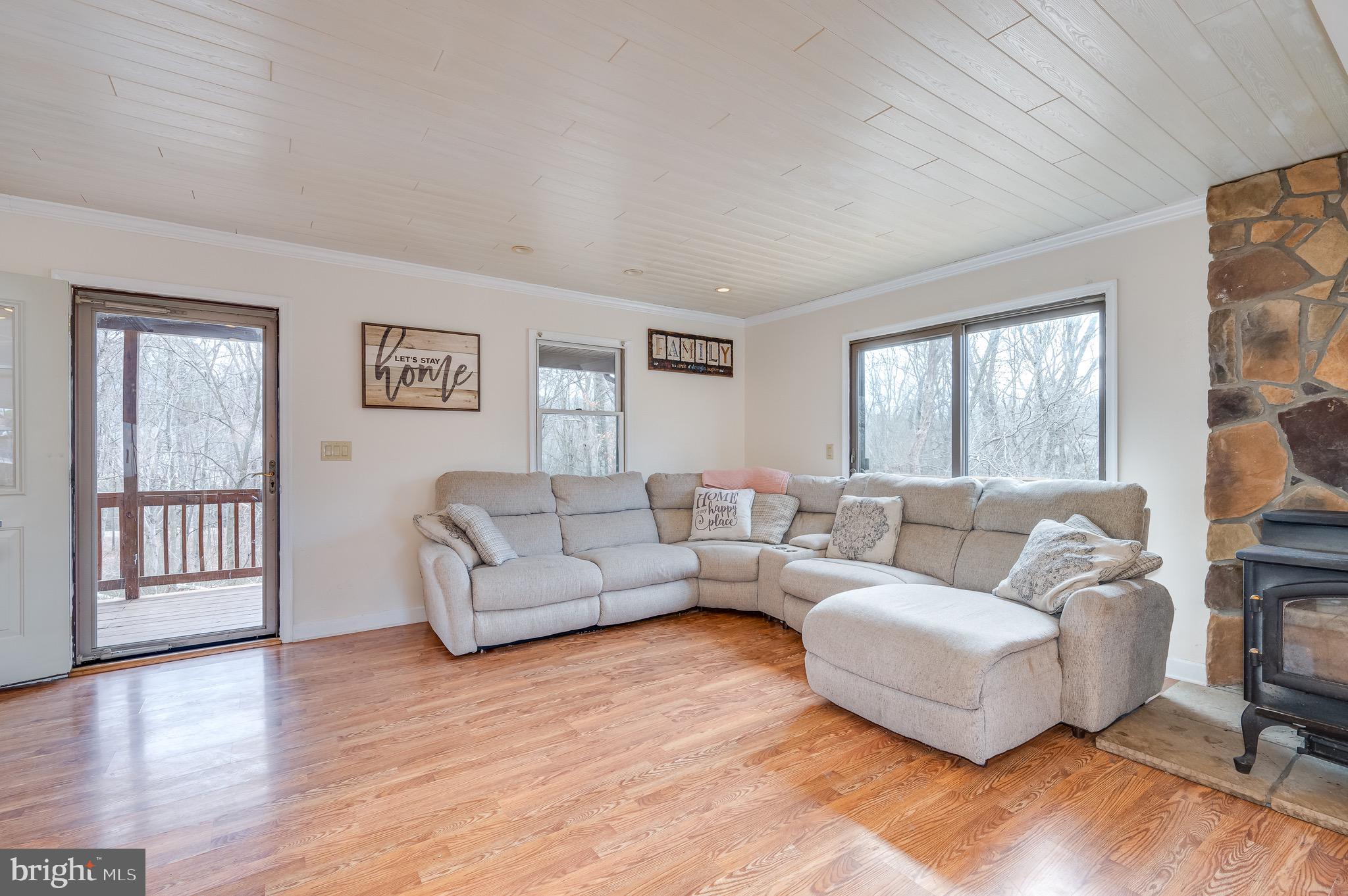 106 Country Ridge Lane Berkeley Springs, WV 25411 - Photo 20 of 59 Gallery Image 20