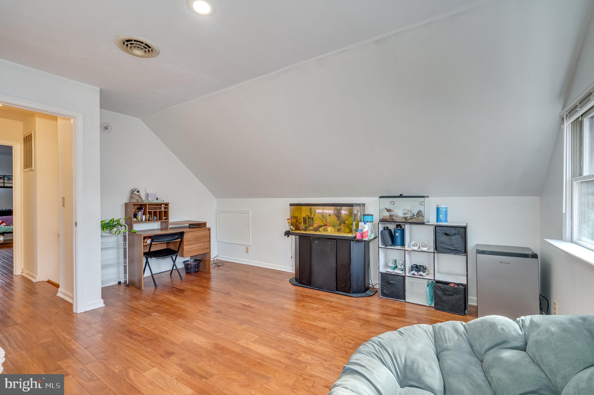 106 Country Ridge Lane Berkeley Springs, WV 25411 - Photo 35 of 59 Gallery Image 35