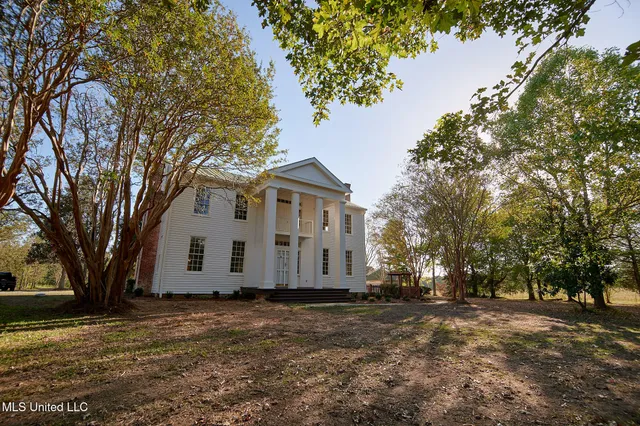 $425,000 | 133 Sulphur Springs Road, Canton, MS 39046