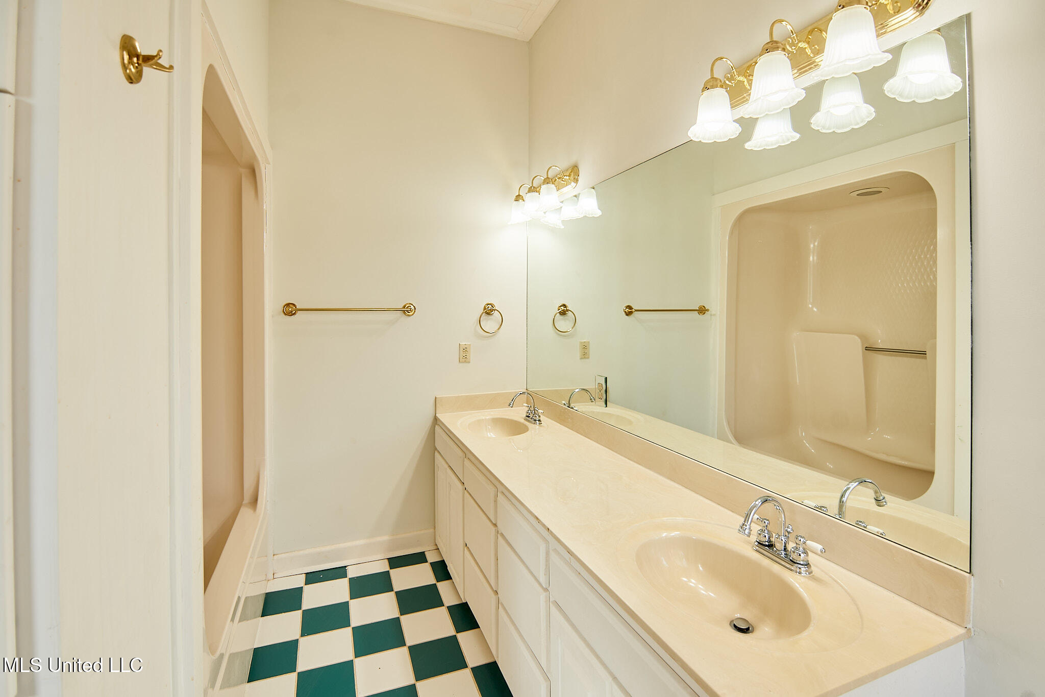 133 Sulphur Springs Road Canton, MS 39046 - Photo 45 of 57 P1509270_HDR1