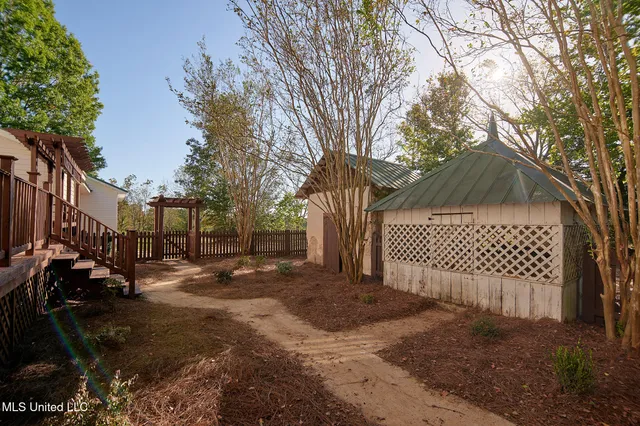 $425,000 | 133 Sulphur Springs Road, Canton, MS 39046