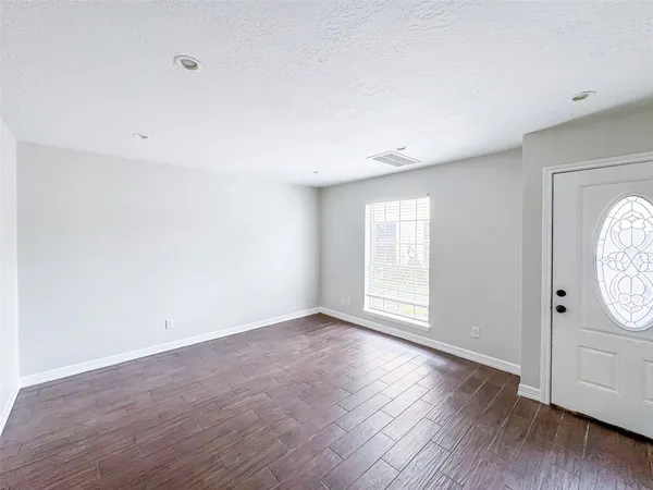 $1,475 | 1715 Moritz Drive, Unit 2, Houston, TX 77055