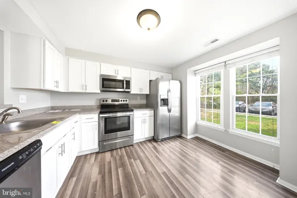 $2,500 | 157 Villa Knoll Court, Sicklerville, NJ 08081