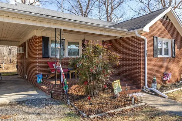 $425,000 | 5513 Highway 700, Eden, NC 27288