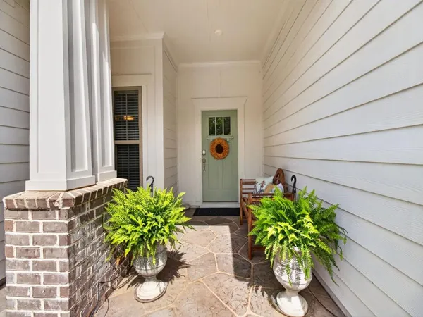 $719,900 | 5645 Willow Springs Place, Hoschton, GA 30548