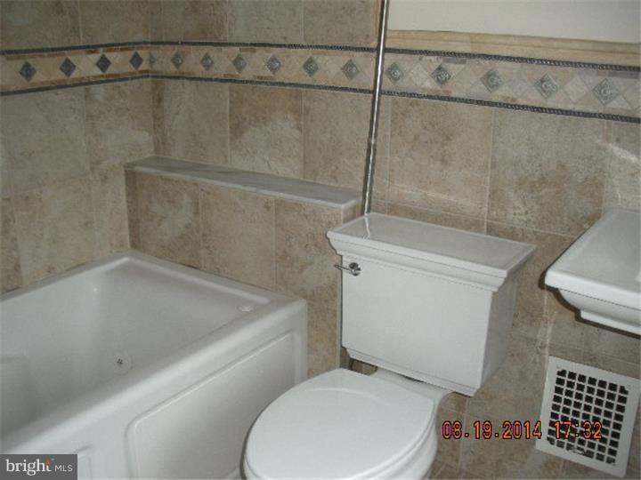 350 Bent Road Wyncote, PA 19095 - Photo 10 of 17 Bathroom