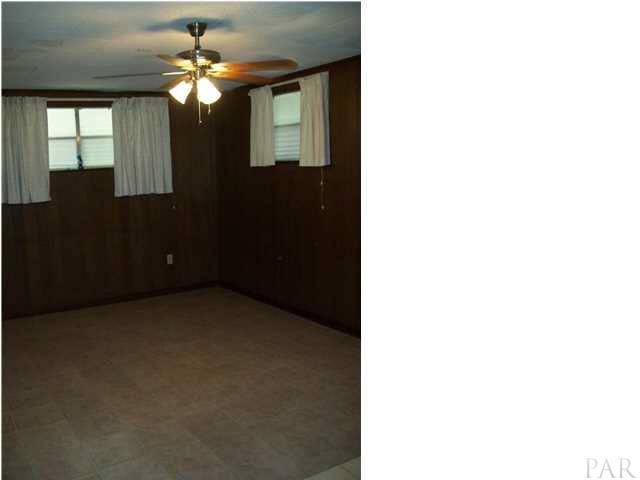 805 East Montclair Road Pensacola, FL 32505 - Photo 16 of 21 Gallery Image 16