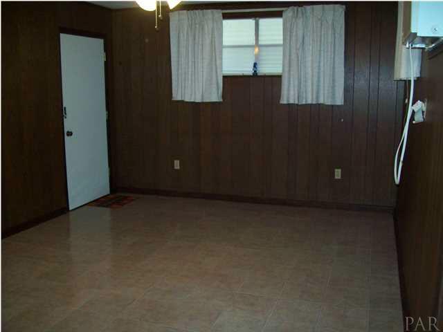 805 East Montclair Road Pensacola, FL 32505 - Photo 17 of 21 Gallery Image 17