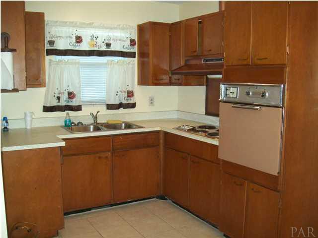 805 East Montclair Road Pensacola, FL 32505 - Photo 9 of 21 Gallery Image 9