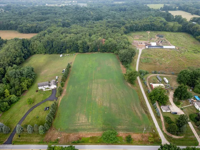 $697,975 | 5725 Whitneyville Avenue Southeast, Alto, MI 49302