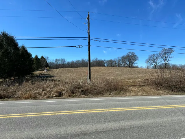 $697,975 | 5725 Whitneyville Avenue Southeast, Alto, MI 49302