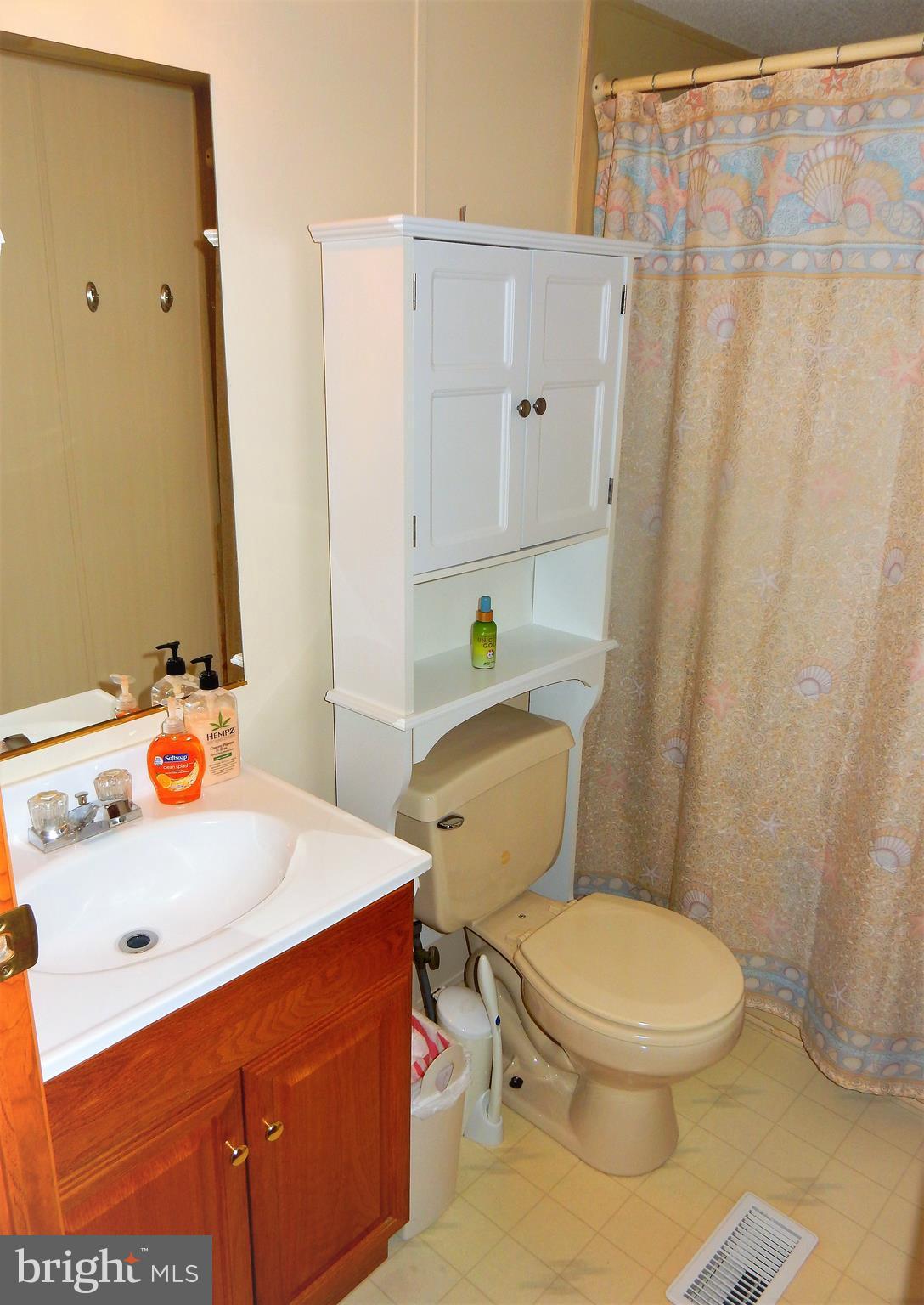 10505 Cedarville Road Brandywine, MD 20613 - Photo 15 of 24 Hall Bath
