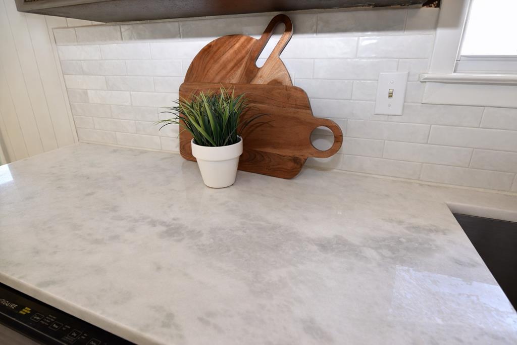 5924 Henry Mouring Road Dothan, AL 36305 - Photo 8 of 21 NEW Granite Counterops & Subway Tiled Backsplash