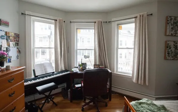 $4,250 | 65 Wyman Street, Unit 1, Boston, MA 02130