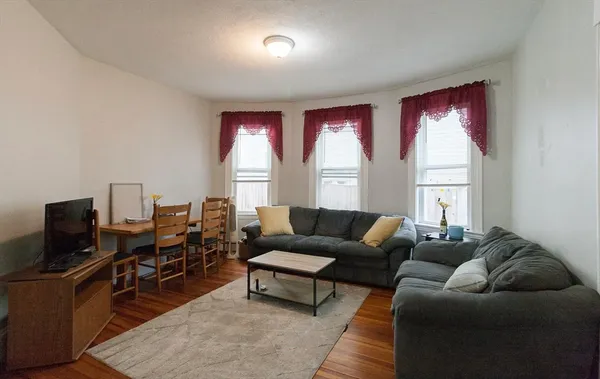 $4,250 | 65 Wyman Street, Unit 1, Boston, MA 02130