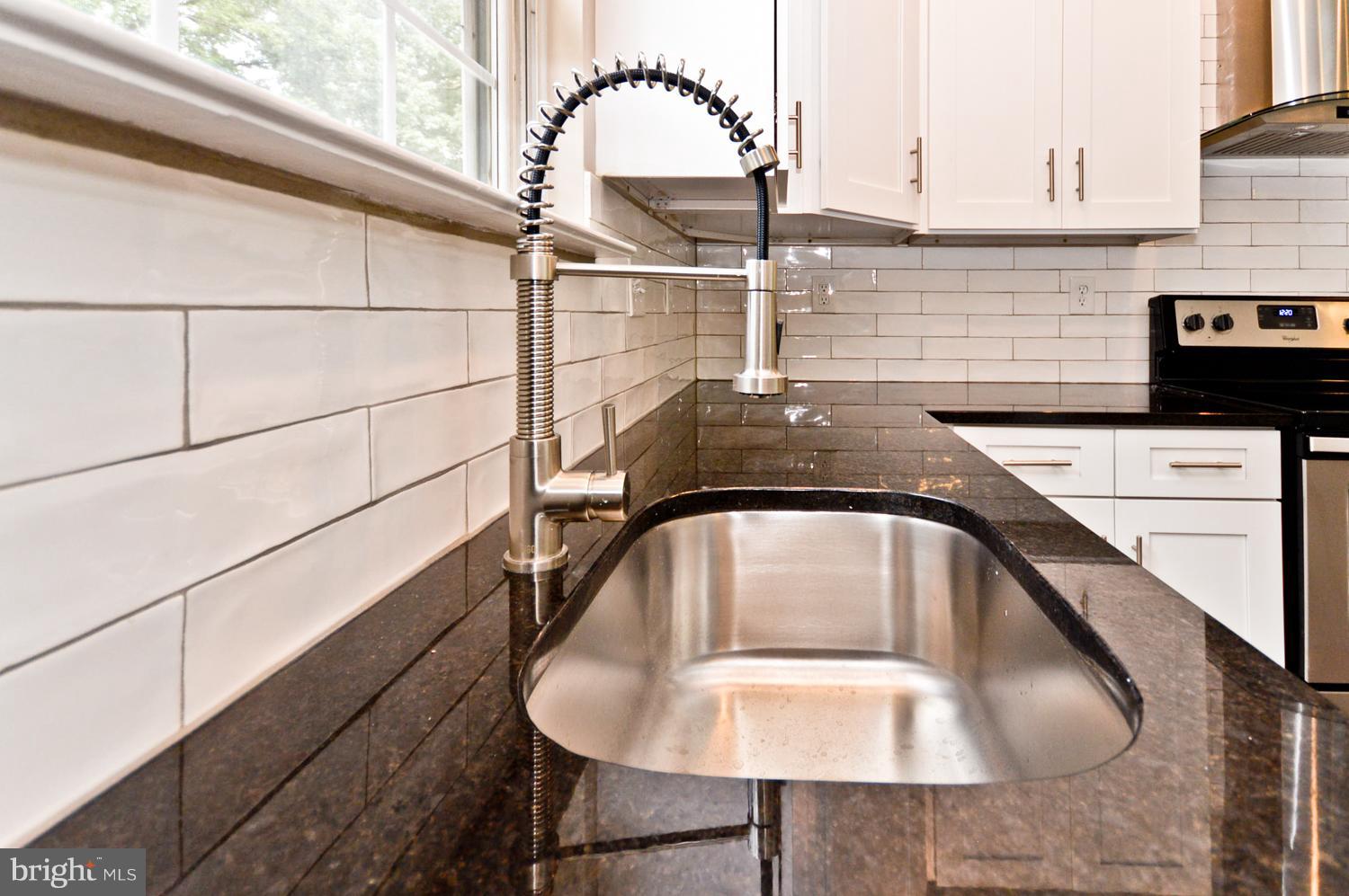 16232 Livingston Road Accokeek, MD 20607 - Photo 5 of 24 Kitchen