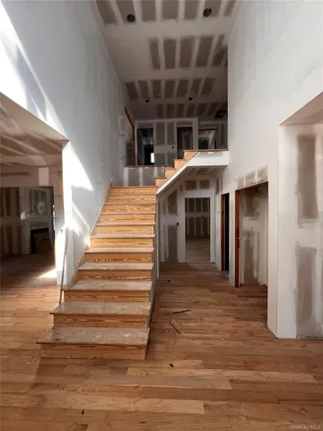 $1,870,000 | 762 Connecticut View Drive, Mill Neck, NY 11765