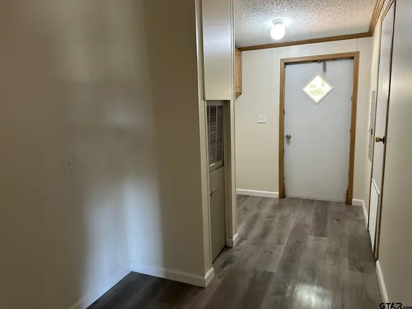 $1,300 | 15184 County Road 1134, Tyler, TX 75709