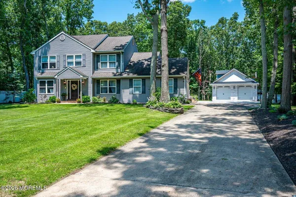 $999,900 | 10 Bittersweet Drive, Jackson, NJ 08527