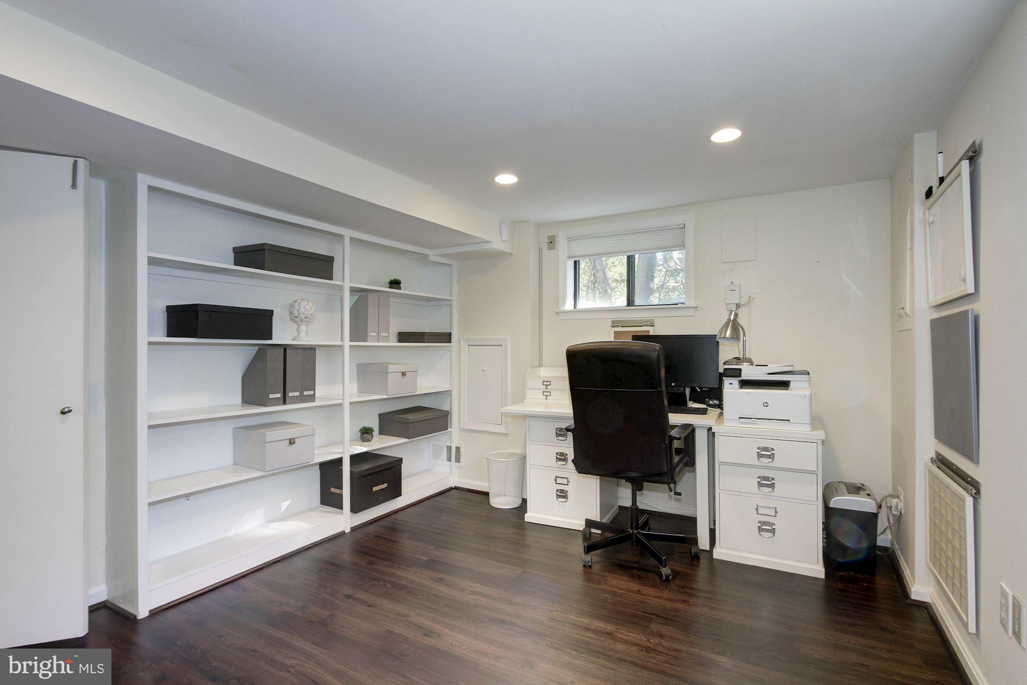 6006 Madawaska Road Bethesda, MD 20816 - Photo 15 of 30 Gallery Image 15