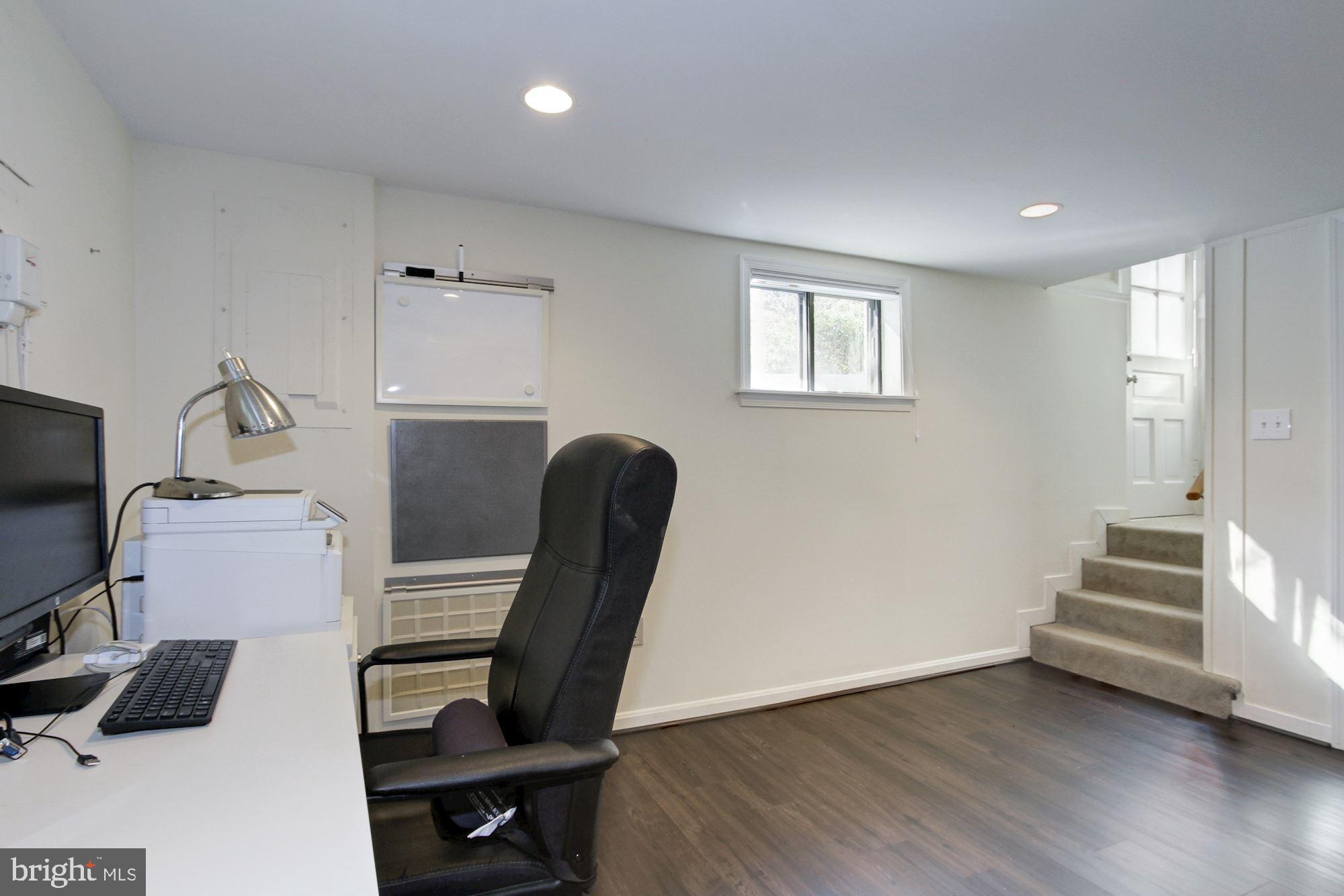 6006 Madawaska Road Bethesda, MD 20816 - Photo 16 of 30 Gallery Image 16