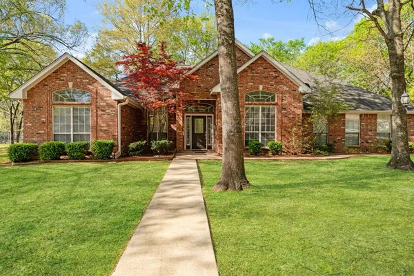 $334,999 | 231 Oak Hill, Powderly, TX 75473