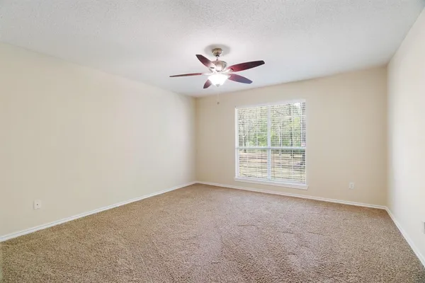 $334,999 | 231 Oak Hill, Powderly, TX 75473