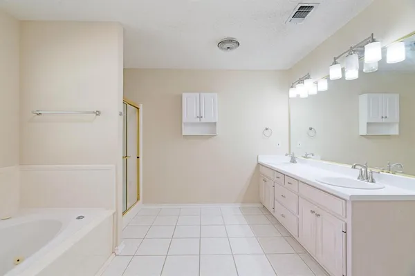$334,999 | 231 Oak Hill, Powderly, TX 75473