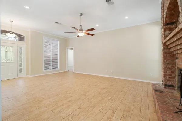 $334,999 | 231 Oak Hill, Powderly, TX 75473