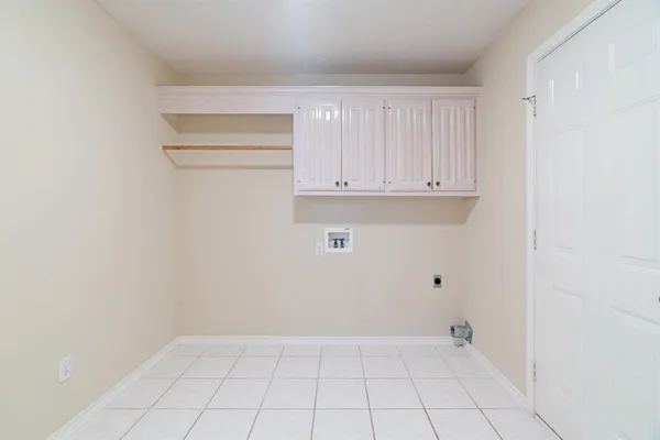 $334,999 | 231 Oak Hill, Powderly, TX 75473